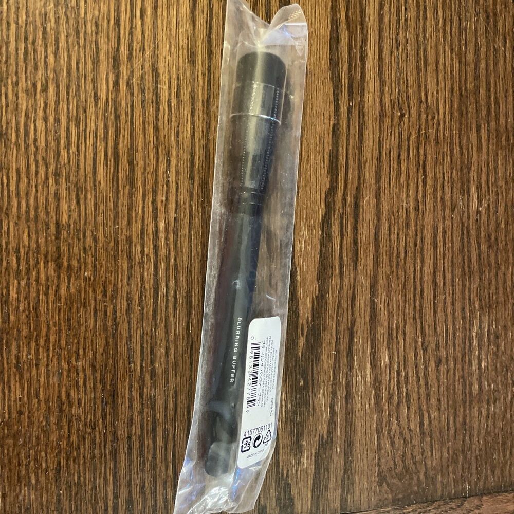 bareMinerals Blurring Buffer Brush - Brand New